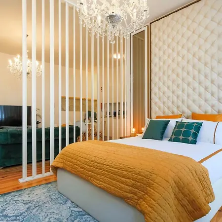 Esmeralda Luxury Apartment *